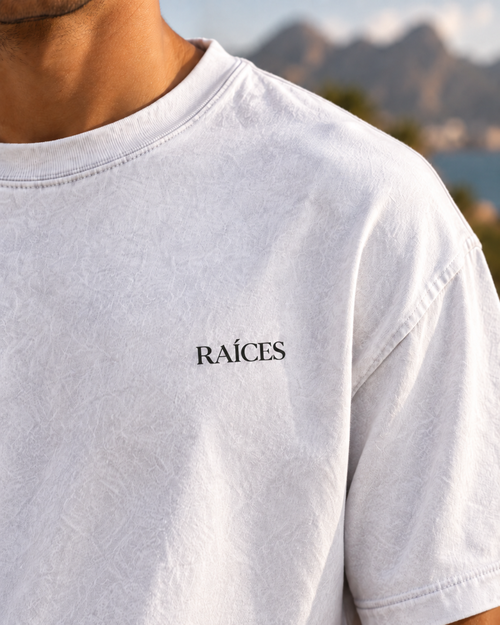 RAÍCES ADICTO A LA VIDA Heavy Oversized Tee – Lifestyle- und Produktaufnahme 5