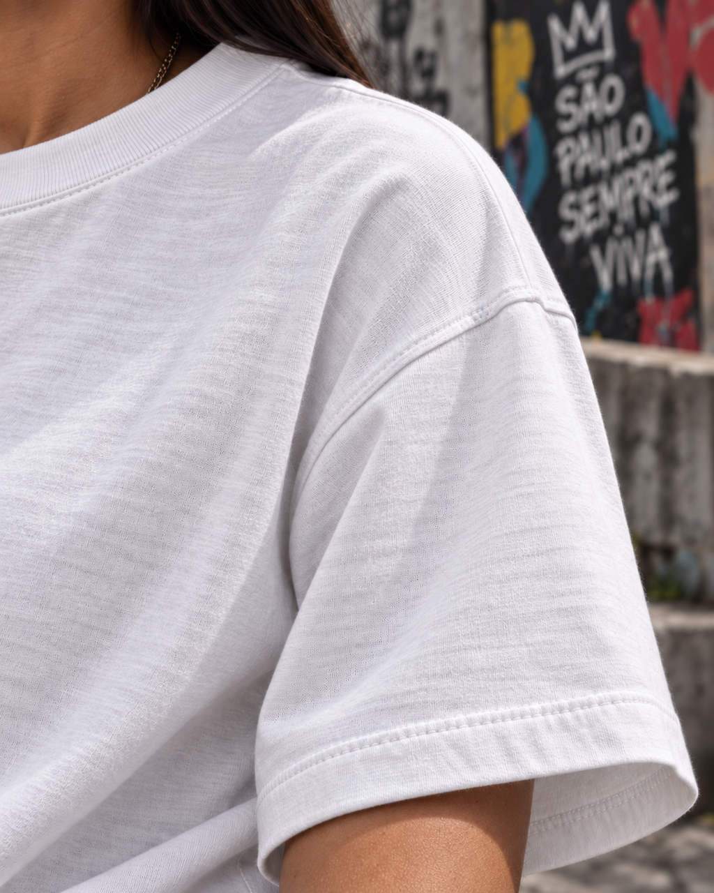 RAÍCES LA VIDA LOCA Heavy Oversized Tee – Lifestyle- und Produktaufnahme 6